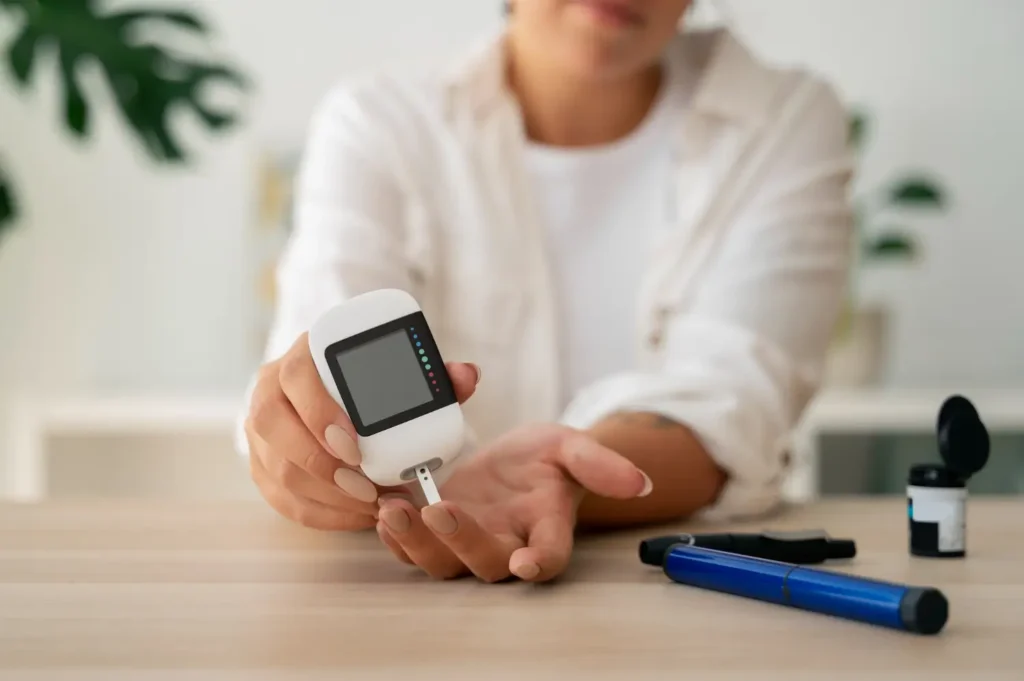 Pomiar poziomu cukru we krwi glukometrem